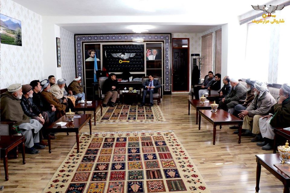 In continuation of people's meetings; meeting of Mazar-e-Sharif mayor with elders and residents of first and seventh districts