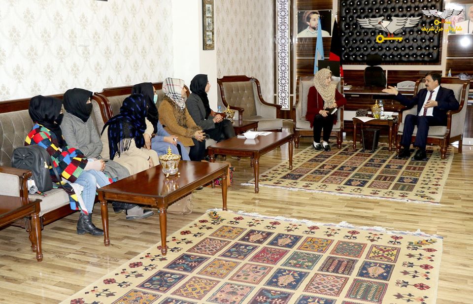 Mayor of Mazar-e-Sharif meets craftsmans' women of Balkh Provinve
